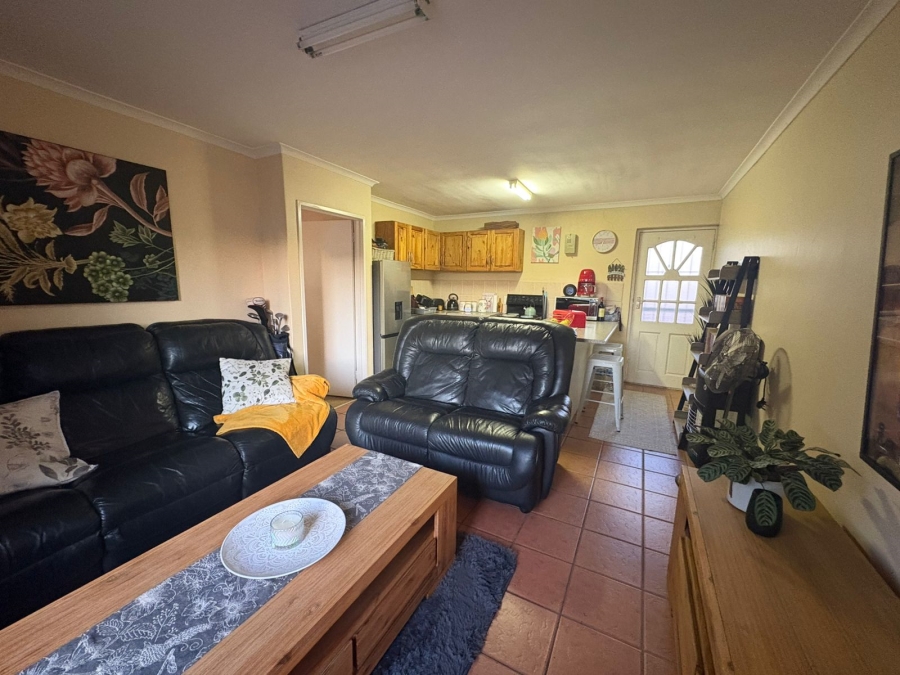 To Let 1 Bedroom Property for Rent in Vredekloof Heights Western Cape